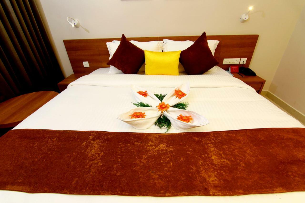 Hotel Panacea Ventures Kollam Dış mekan fotoğraf