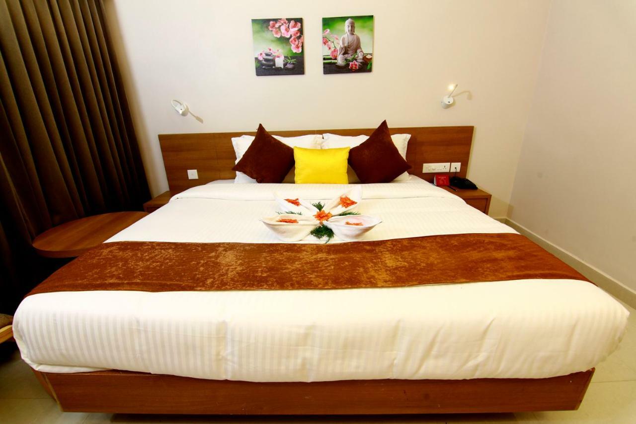 Hotel Panacea Ventures Kollam Dış mekan fotoğraf